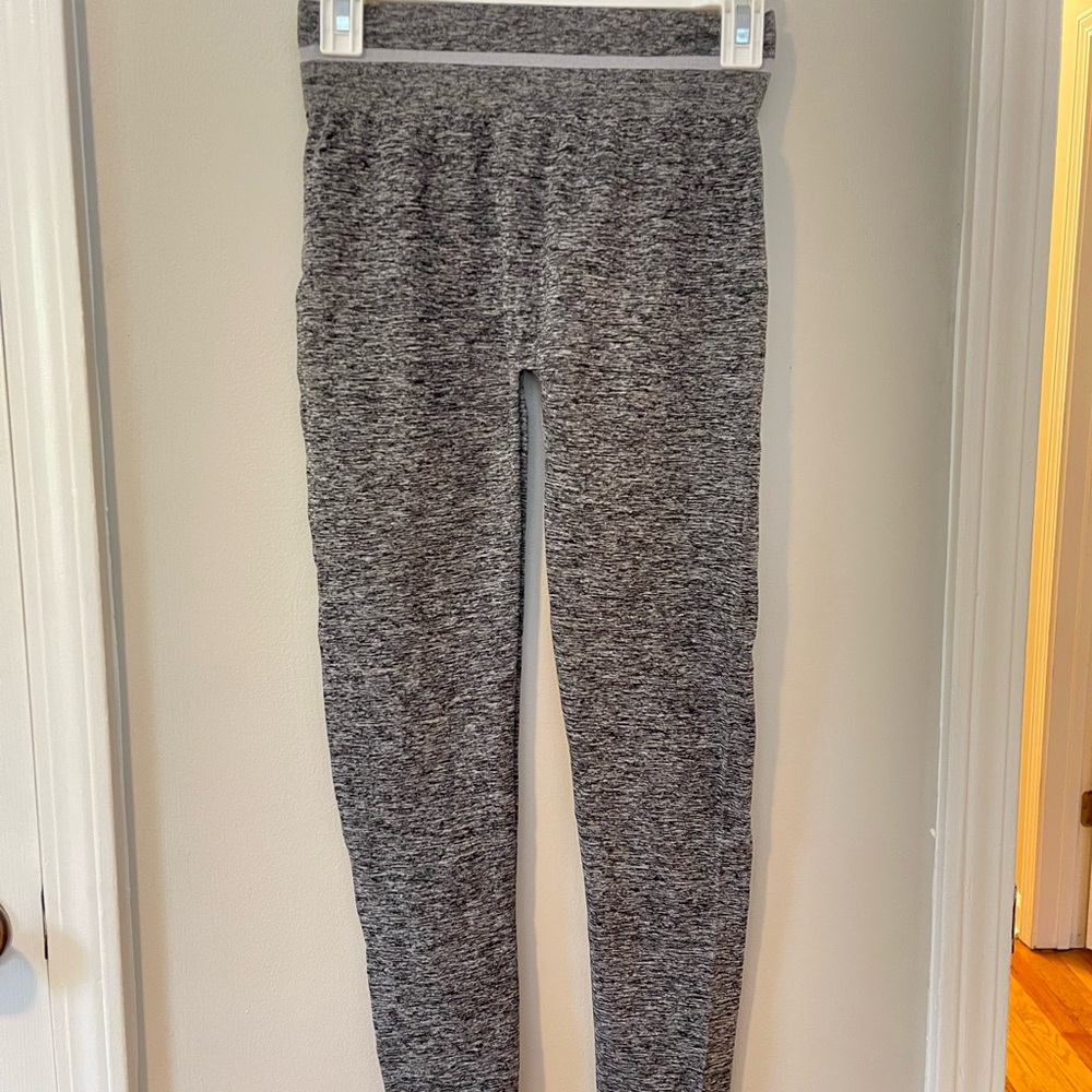 Gray Heathered Leggings with Elastic Waistband